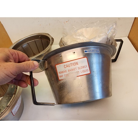 Lot 2 Fetco Grindmaster ABB1.5SS Stainless Steel Brewing Funnel Free Shipping - Picture 9 of 13